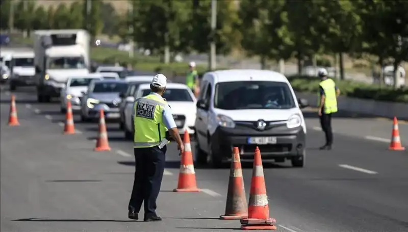 Tünel Kapama Eylemi: Konvoy ile Siyasi Mesaj Verildi
