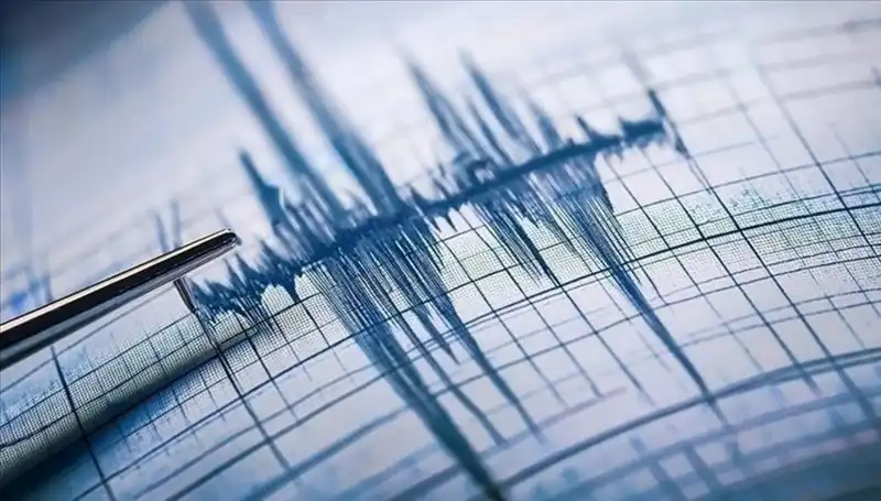 Ege Denizi'nde Beklenmedik 3.3 Büyüklüğünde Deprem Gerçekleşti