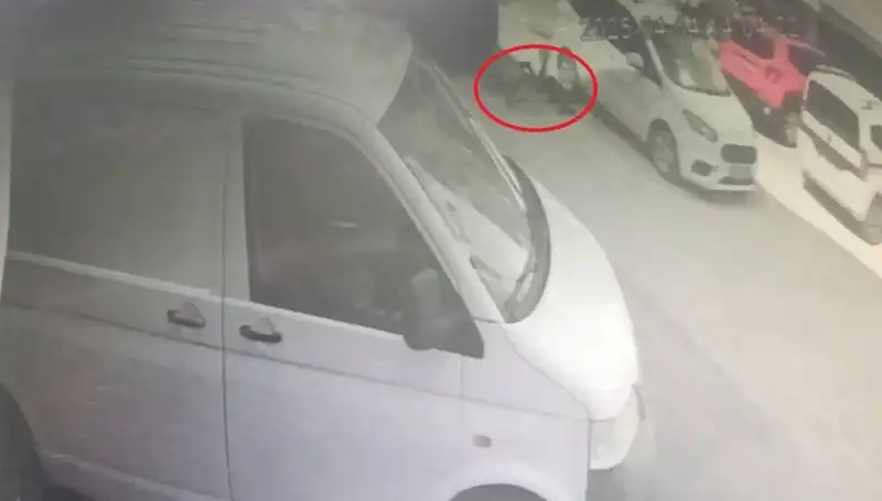 Bisiklet Sürücüsü Çocuk Korkunç Bir Kaza Sonrasında Hayatta Kaldı