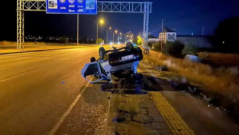 TIR’ın Sıkıştırdığı Otomobil Takla Attı: Tek Yaralı Olay Yerinde Panik