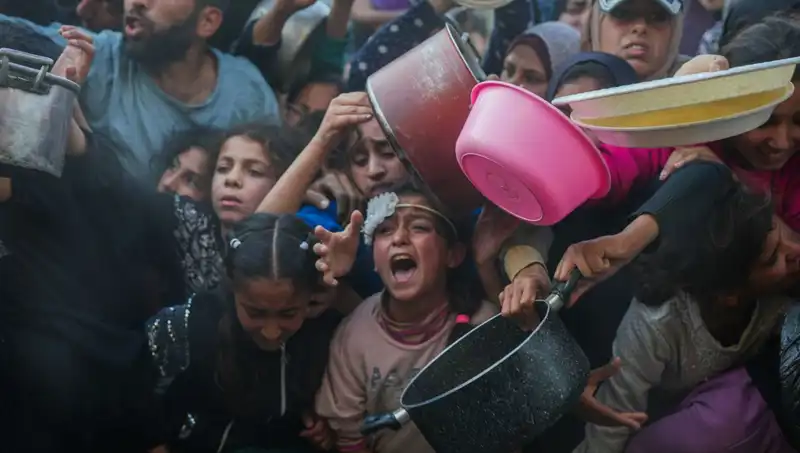 Gazze'de Açlık Krizi: Un Stokları Neden Tamamen Tükendi?