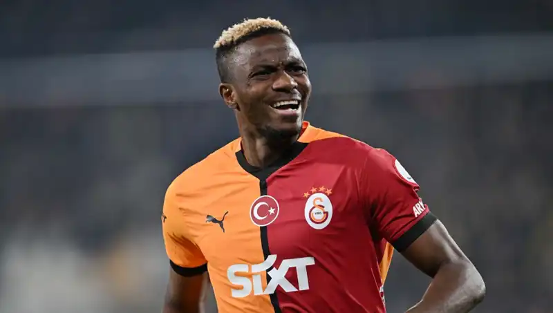 Osimhen, Napoli ve Galatasaray'dan Uzakta Yeni Bir Destan Yazmaya Hazırlanıyor