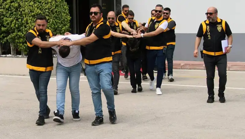 İş İnsanı Aşk Tuzağına Düştü: Önce Saldırı Sonra Para Çıkardılar