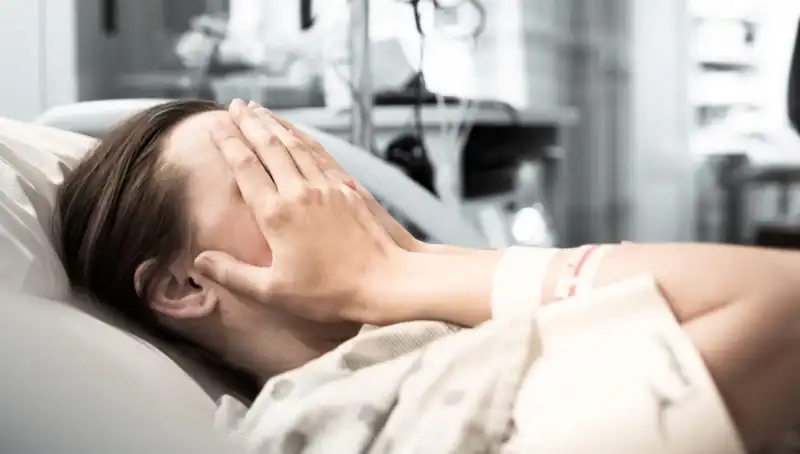 Bağırsak Kanseri Karaciğere Sızdı: Doktorların Gözden Kaçırdığı Belirtiler Neler?