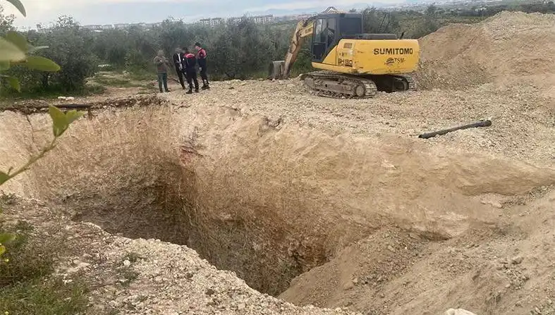 İzinsiz Kazı Yapan 4 Kişi Gözaltına Alındı: Kaçakçılığa Geçit Yok!