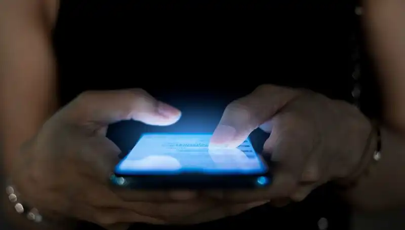 Narsisizmin Gizli Belirtisi: Telefon Alışkanlığınız Sizi Tanımlıyor