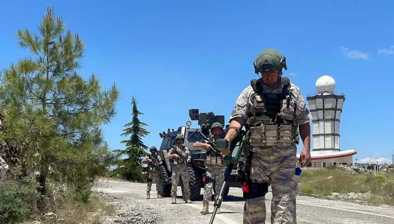 Bayramda Mehmetçik Nöbette: Vatan Sevgisi Duruşu