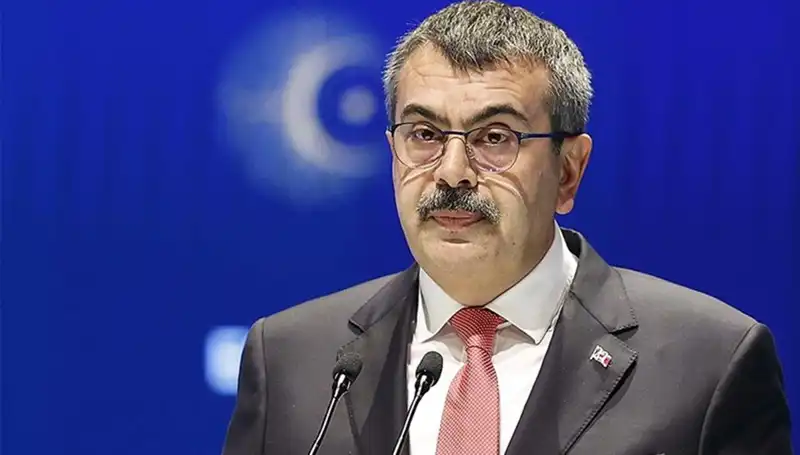 Eğitim Bakanı Tekin Bayramda Öğretmenler İçin Uzaktan Eğitim Programını Duyurdu
