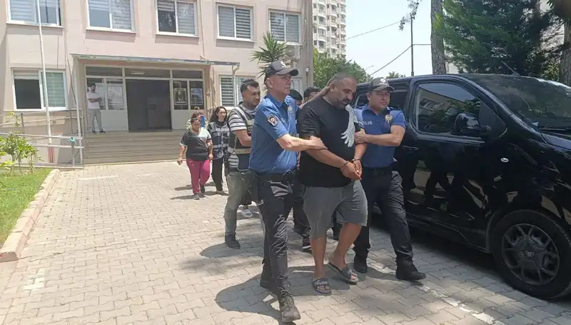 Adana'da Dolandırıcılık Çetesi Çökertildi: 4 Kişiye Tutuklama Yapıldı