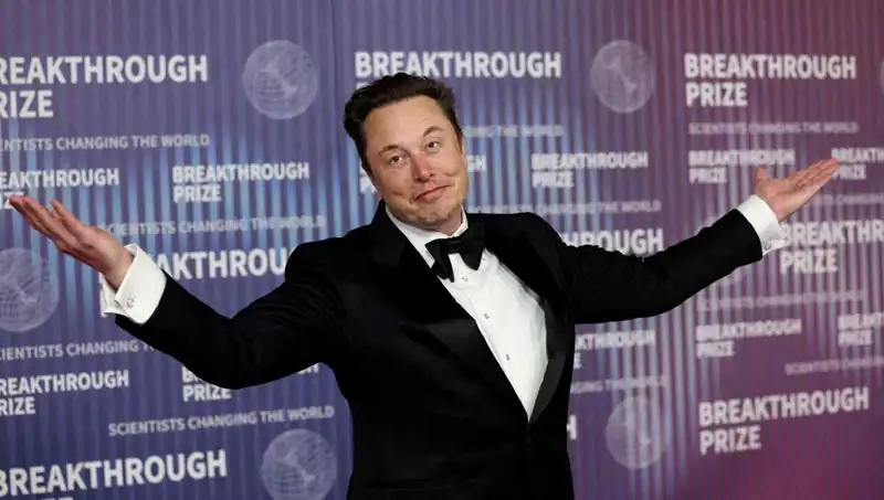 Elon Musk, X'in Yeni Mesajlaşma Uygulamasını Duyurdu: Flört Sitesine Dönüşüyor mu?