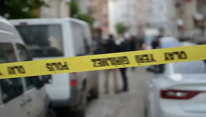 Şok Eden Olay: Satır ve Bıçağın Ele Geçirdiği Kavgada Kan Döküldü