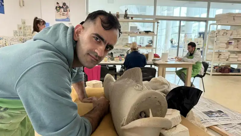 İşitme Engelli Rıfat Can: Engelleri Aşan Başarı Hikayesi