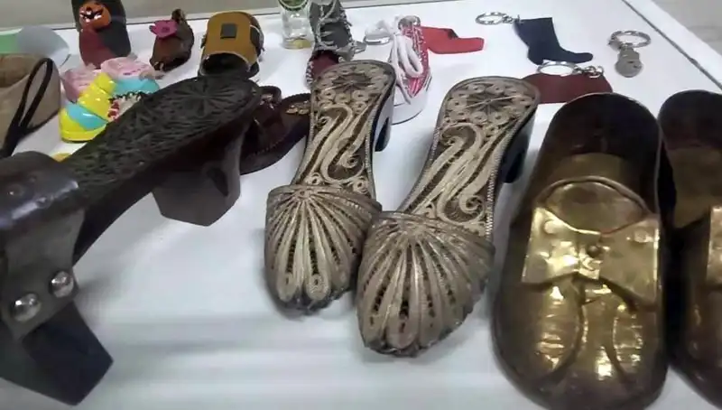Ünlü İsimlerin Ayakkabılarıyla Dolu Bu Müze, Hayranlarını Bekliyor!