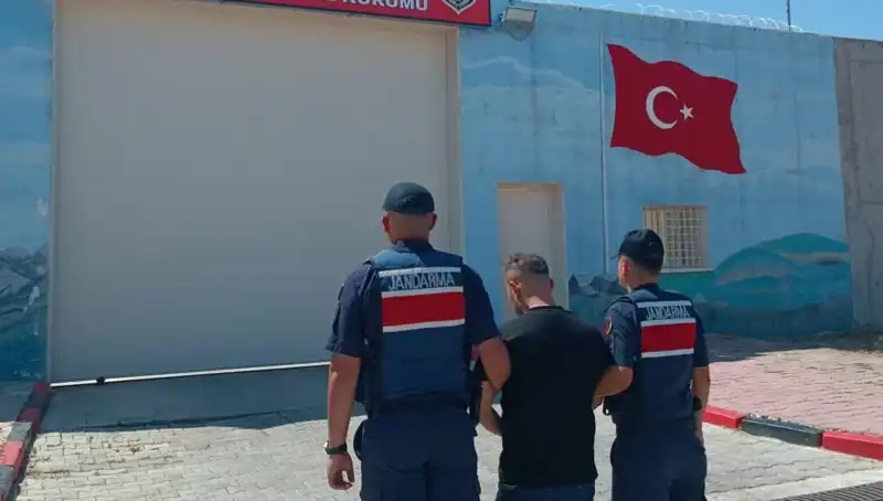 Afyon'da Suç Dünyasına Darbe: 9 Aranan Şahıs Yakalandı!