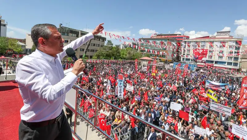 Özgür Özel: Örgütün Silah Bırakmasına Tam Destek Veriyoruz!