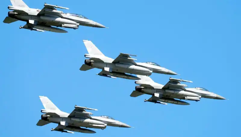 ABD, Ukraynalı Pilotlar İçin F-16 Eğitimi İçin 310 Milyon Dolar Harcayacak