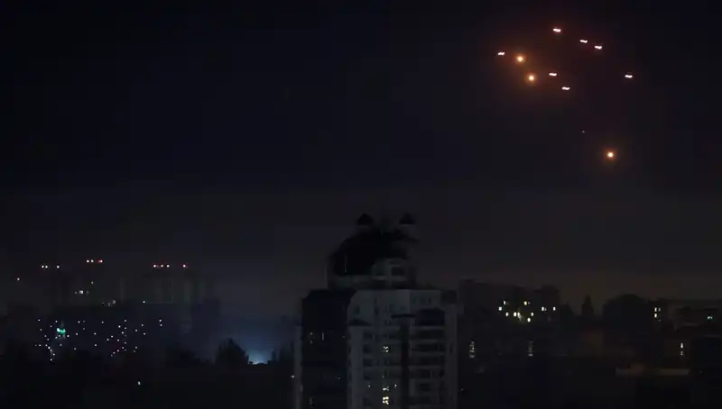 Rusya’nın Hava Saldırıları Kiev’i Hedef Alıyor: Sumi Bölgesinde Tahliyeler Başladı