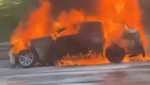 15 Temmuz Şehitler Köprüsü’nde Araç Yangını: Trafikte Kaos Anları