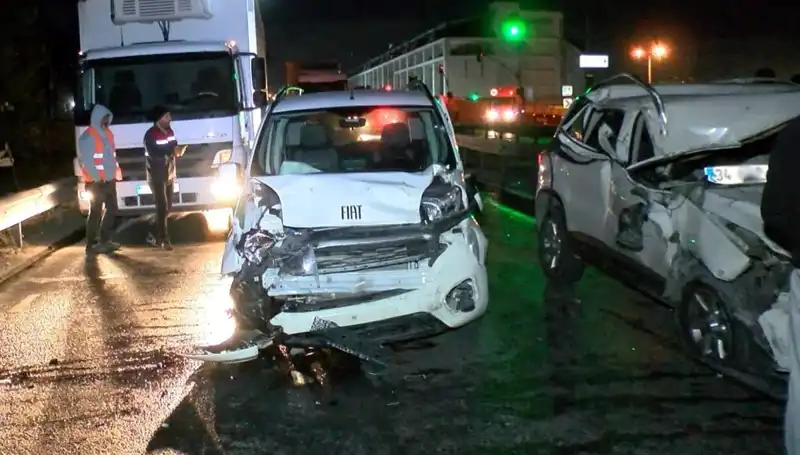 İstanbul'da Zincirleme Kaza: Neyin Nesi Bu Kaos?