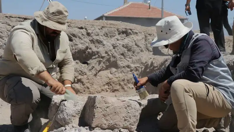 İç Anadolu’da İnanılmaz Buluntular: Mozaik Kazısında Yeni Keşifler