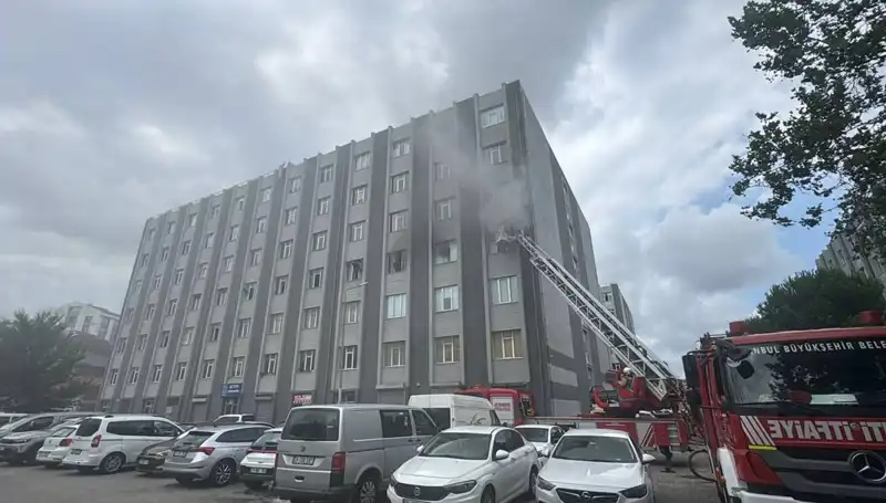Çorap İmalathanesinde Patlayan Yangın, Şehirde Panik Yarattı