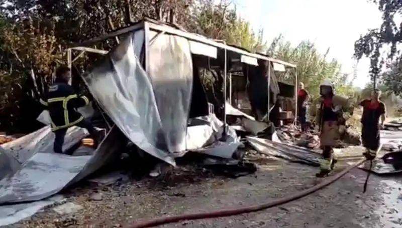 Hatay'da Konteyner Yangını: Yangın Sonucu Kullanılamaz Hale Geldi
