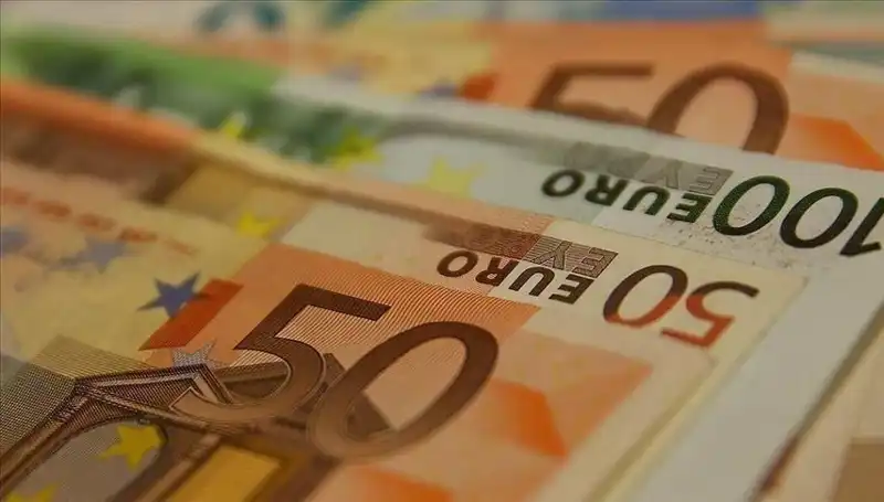 Euro Nihayetinde Zirveden Geriledi: Ekonomik Etkiler ve Analizler