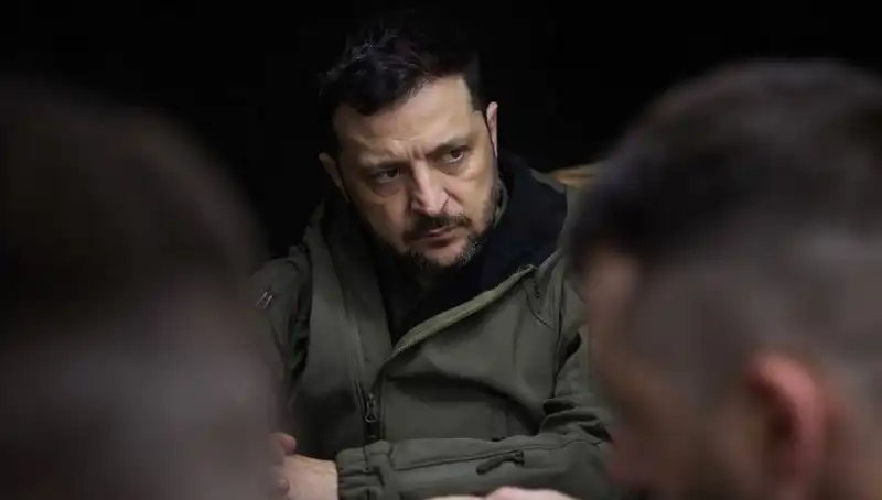 Zelenski, NATO Açıklamasında Nadir Element Anlaşmasını Eleştirdi