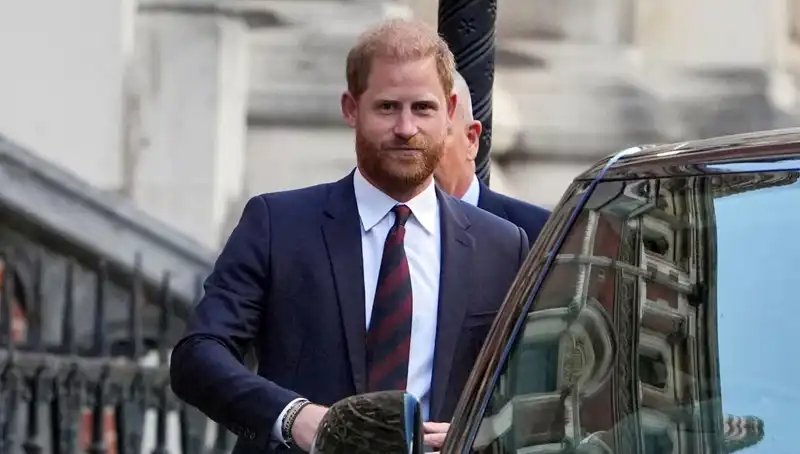 Prens Harry, Ailesiyle Barışma İsteğini Duyurdu