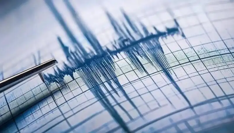 Antalya'da Korkutan Deprem: 3.9 Büyüklüğünde Sarsıntı Yaşandı