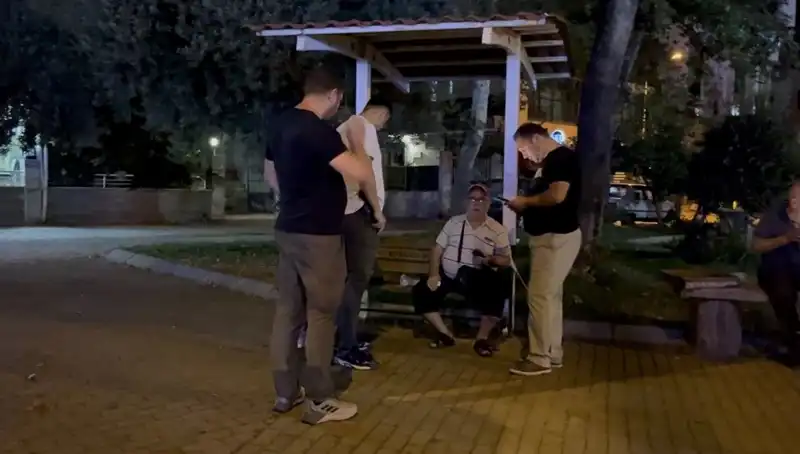 Kısmı Görme Kaybı Olan Adamın Telefonunu Çaldılar: Güvenlik Endişeleri Artıyor