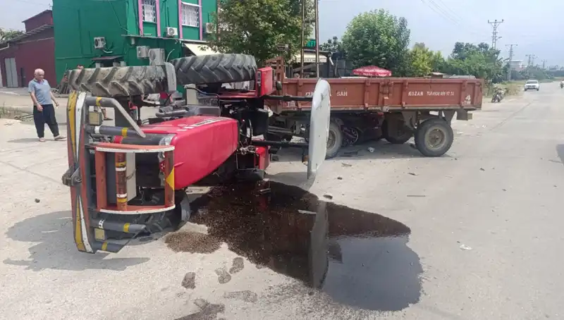 Traktör, Otomobille Çarpıştı: İki Yaralı ve Sürükleyici Detaylar