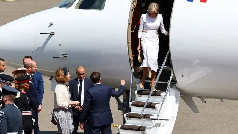 Macron Çifti Arasındaki Kriz Derinleşiyor: Eşinin İlgisizliği Dikkat Çekti