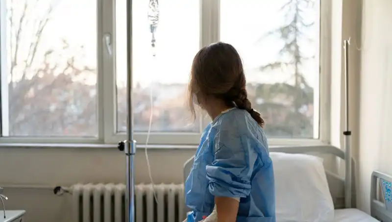 35 Yaşındaki Kadın, Kanserle Mücadelesini ve Nedenlerini Paylaştı: "Sessiz Bir Katil"