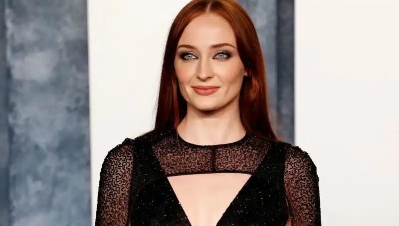 Sophie Turner’ı Neden Kızdıran Olay? Game of Thrones Yıldızı Tepkisini Gösterdi