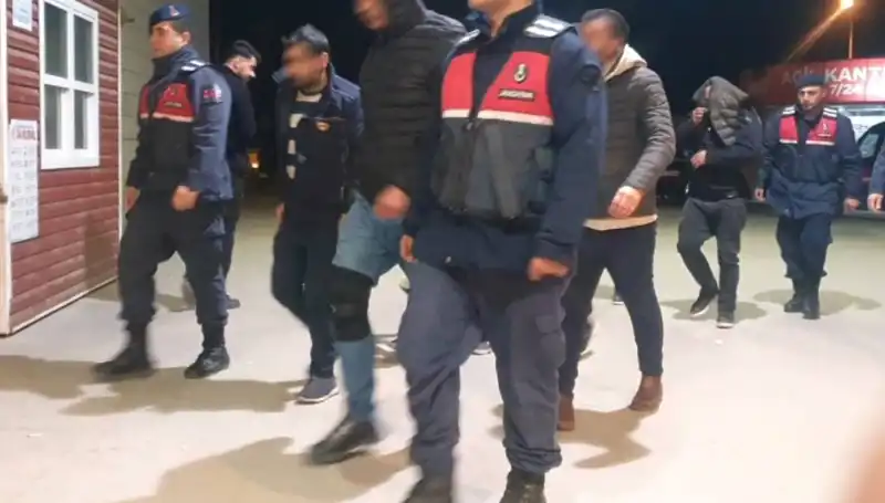 Bağ Evi Uyuşturucu Partisine Baskın: Suç Şebekesine Darbe Vurdu!