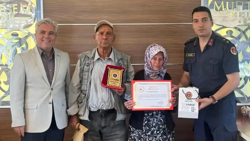 Tek Emlaklarını Jandarmaya Bağışlayan Aileden Duygulandıran Hareket